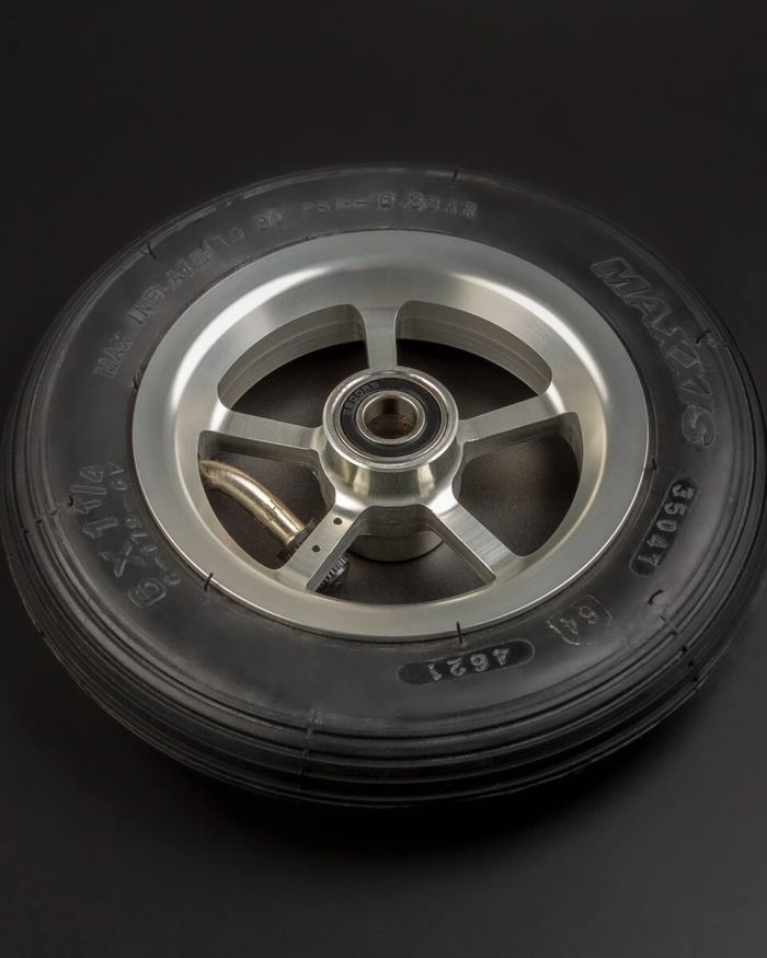 Nose wheel Ø150 mm