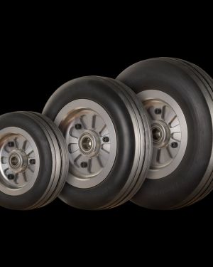Main wheel(s) + brake(s)