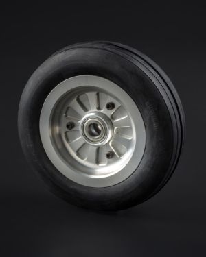 Main wheel without brake