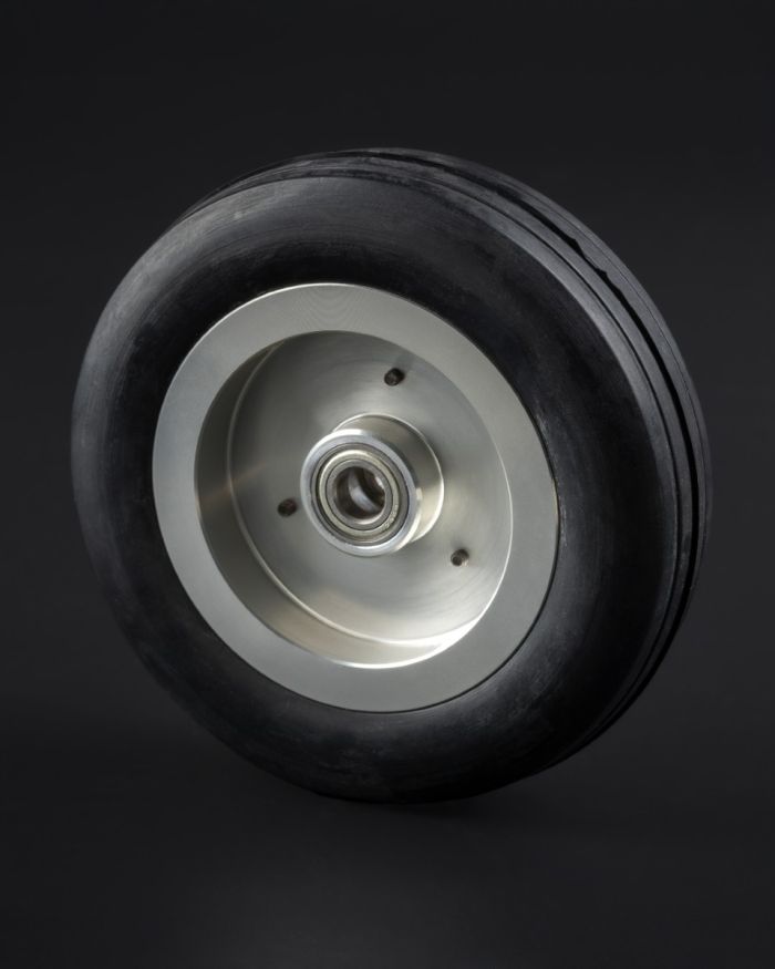 Main wheel without brake